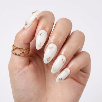 White Gold Elegance Migdală-Unghii false lucrate manual