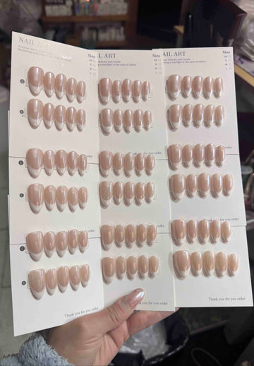 French Moon Glow – Unghii false lucrate manual 903